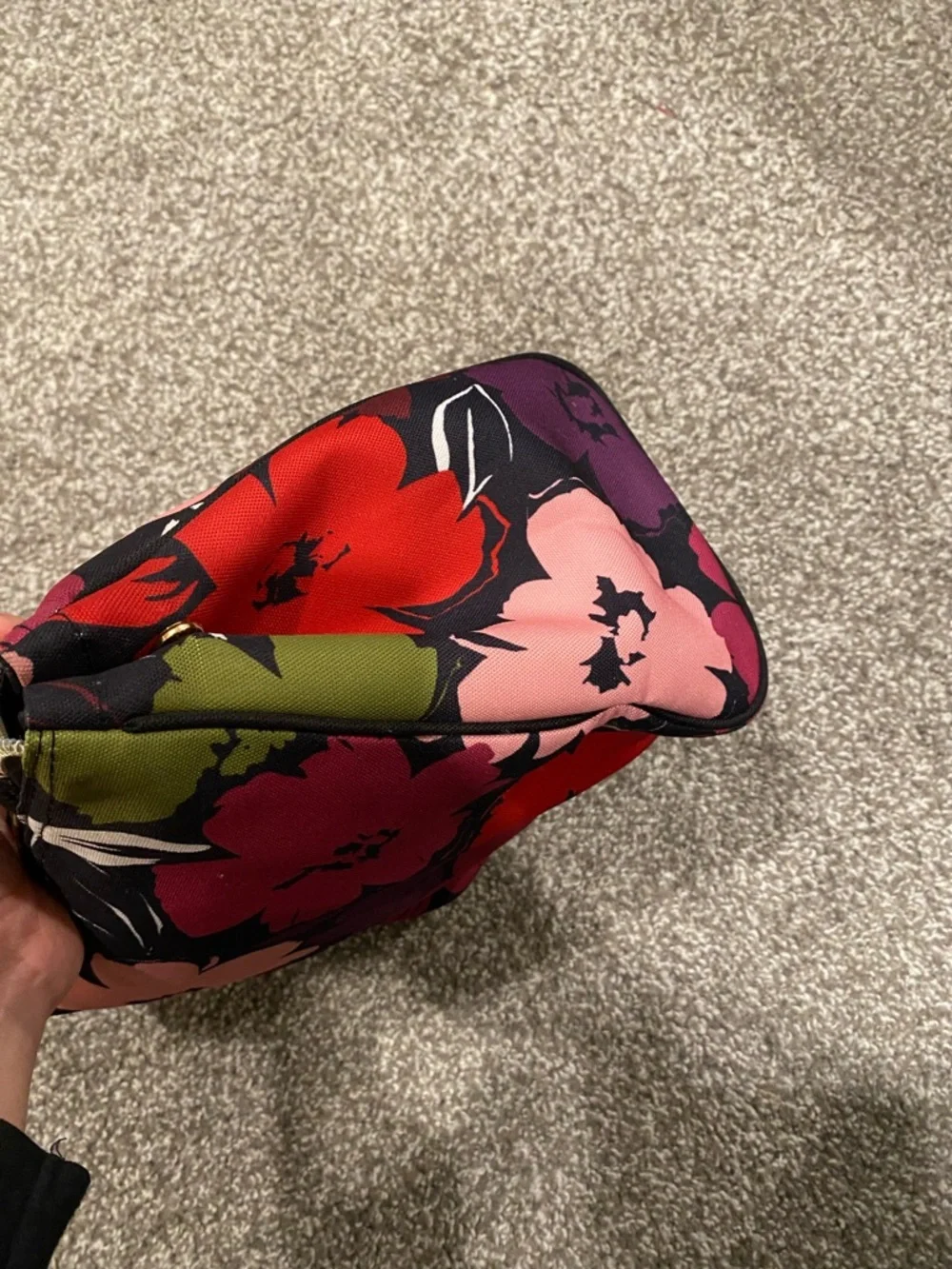 Kate Spade Black and Pink Floral insulated lunch bag - Picture 6 of 8